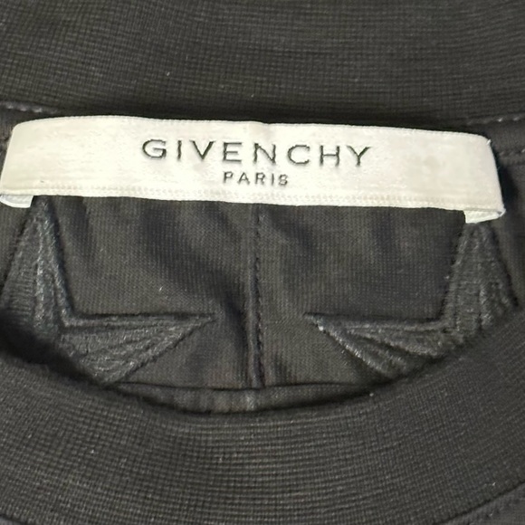 GIVENCHY EMBROIDERED STAR TEE, BLACK SZ S, EUC - Picture 10 of 10